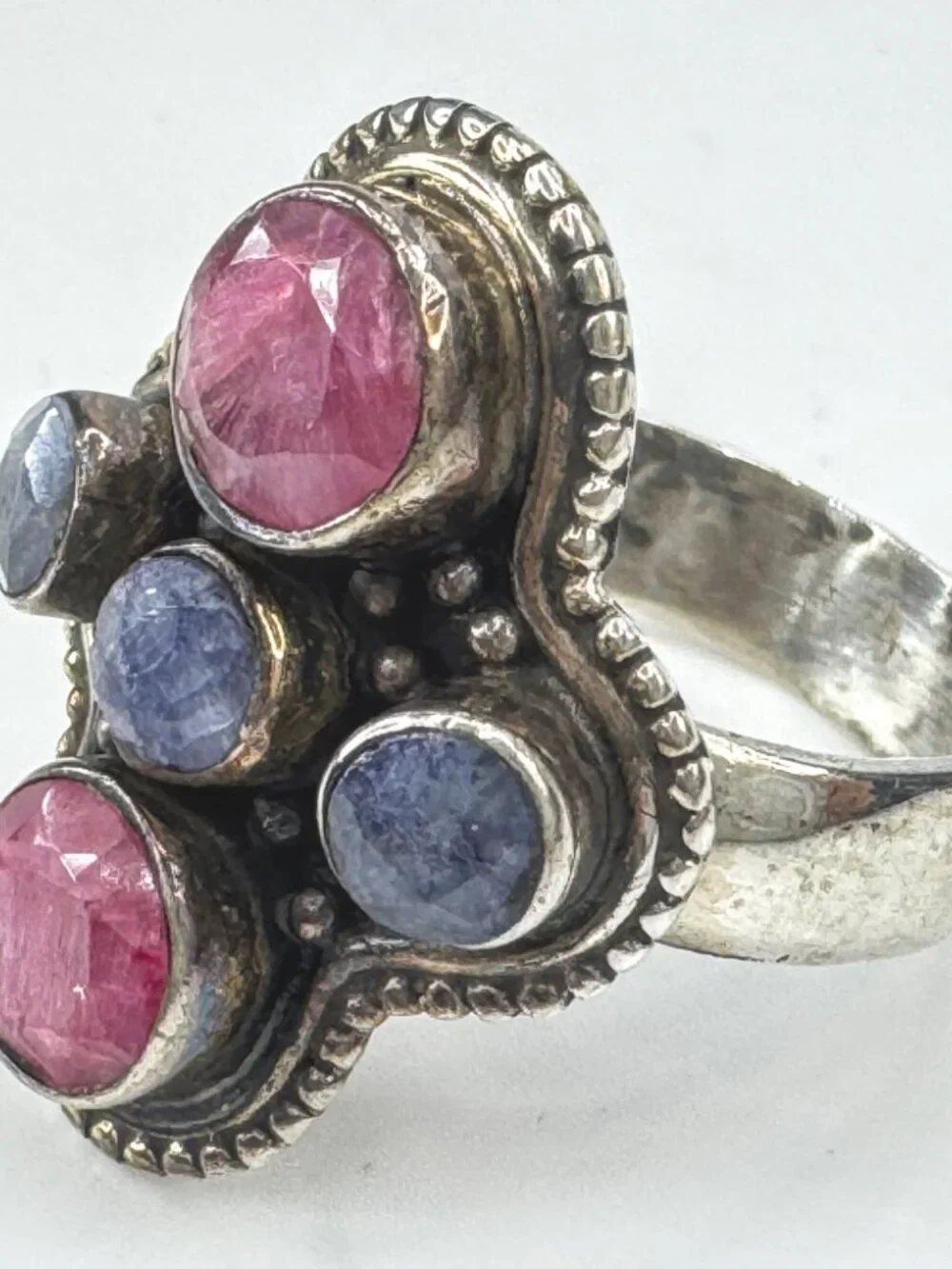 Vintage ruby sapphire sterling silver statement ring ornate bezel size 7 JR1920